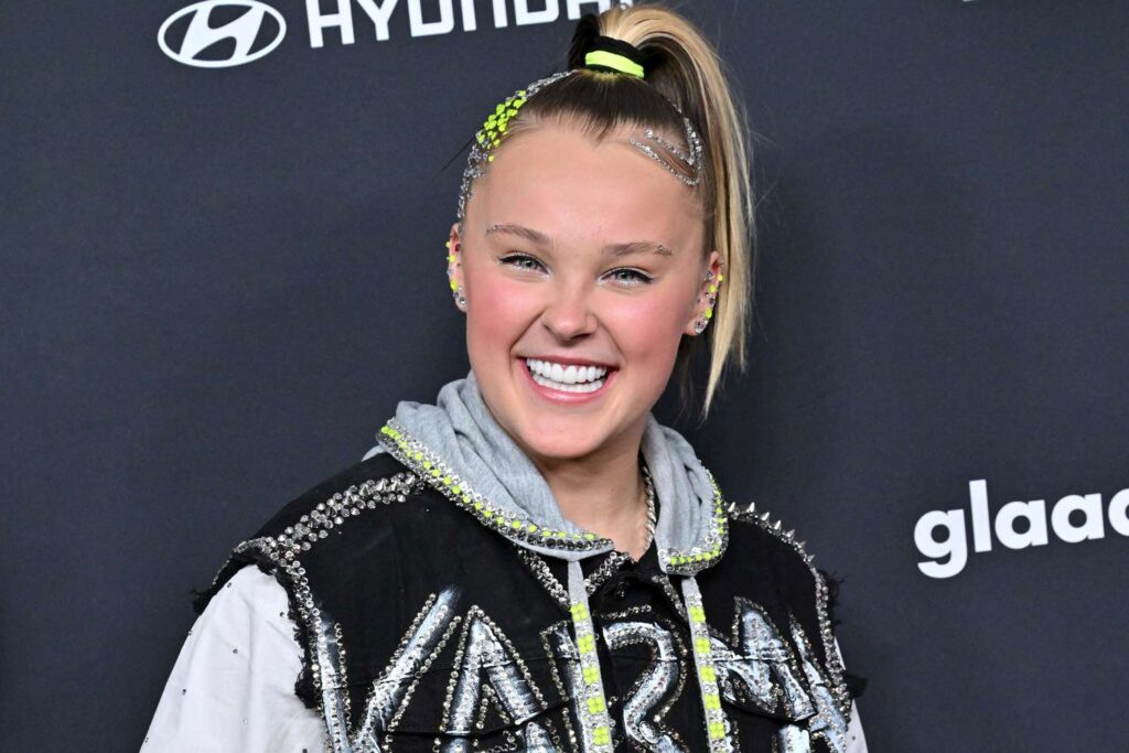 JoJo-Siwa-&-Chris-Hughes