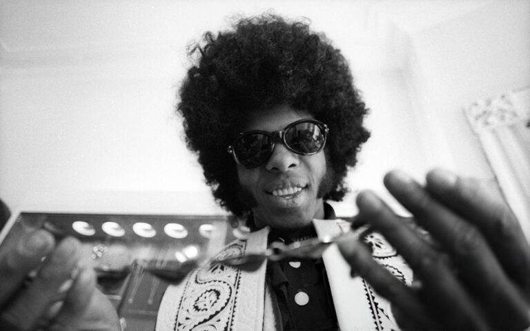 Sly Stone dies at 82