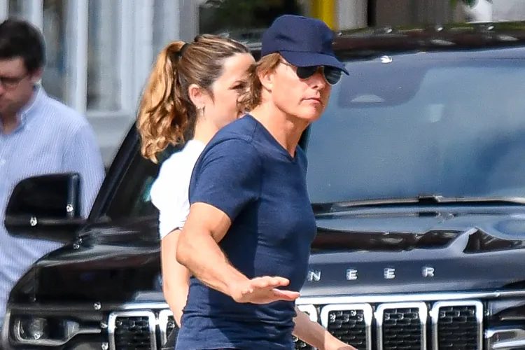 Tom Cruise and Ana de Armas